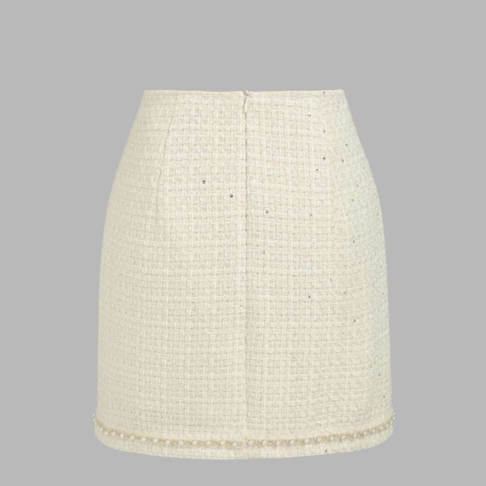 mini skirt - Picture 2 of 7